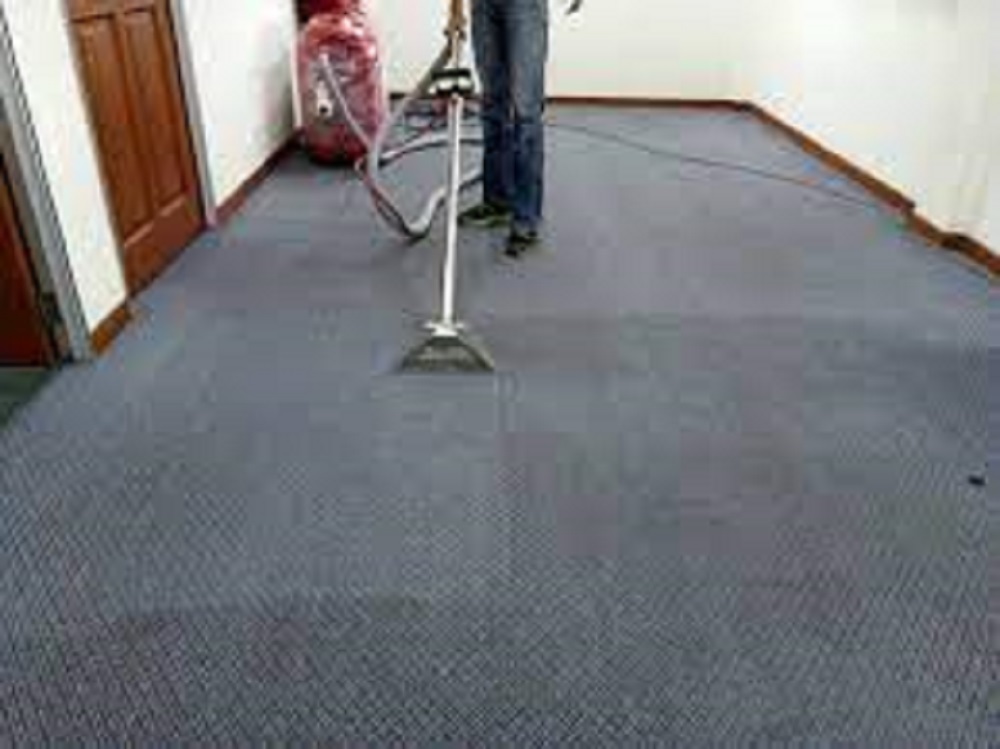 How to Clean a Carpet by Hand