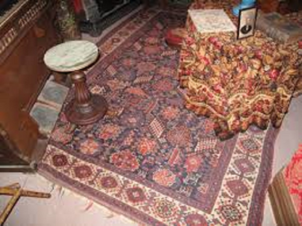 How to Clean Rug by Hand: Your Comprehensive Guide