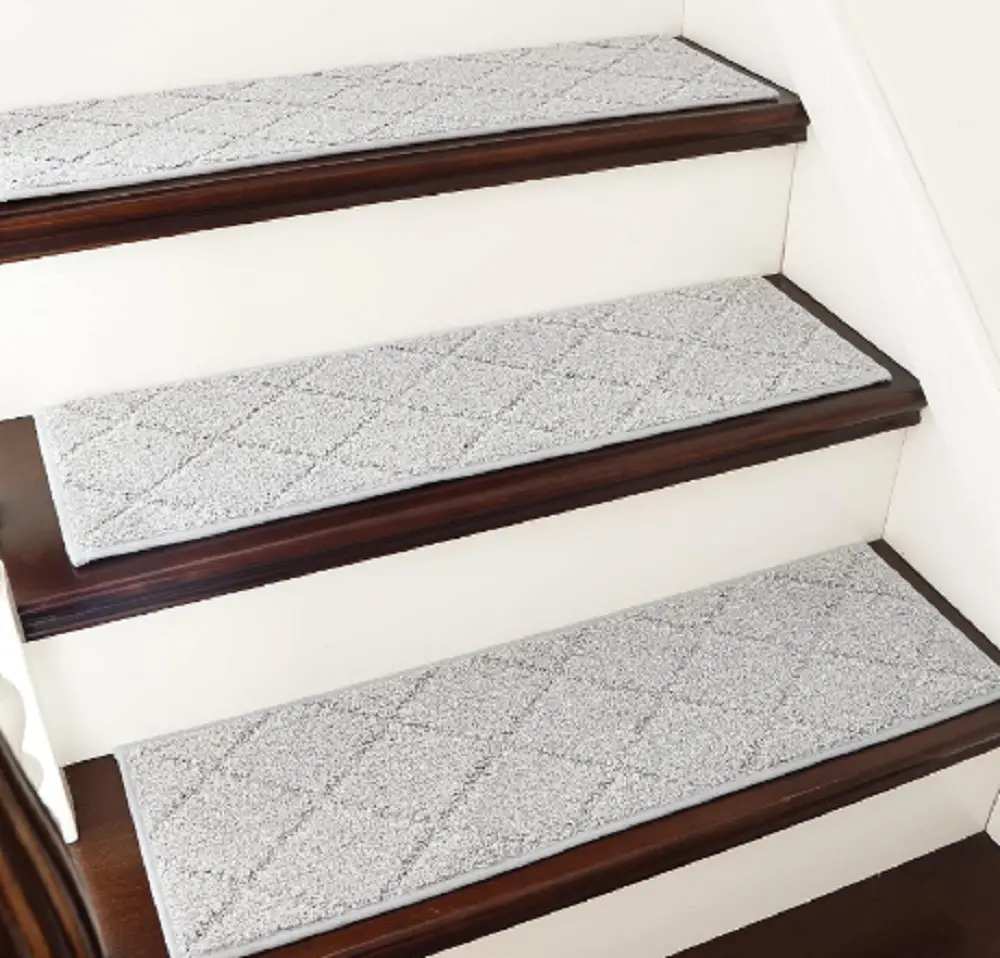 How to Clean Carpet on Stairs Without a Machine: A Comprehensive Guide