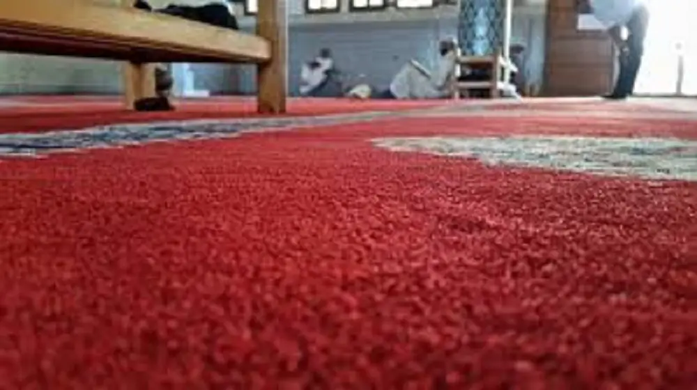 What is the Best Way to Clean Dirty Carpet: Your Ultimate Guide